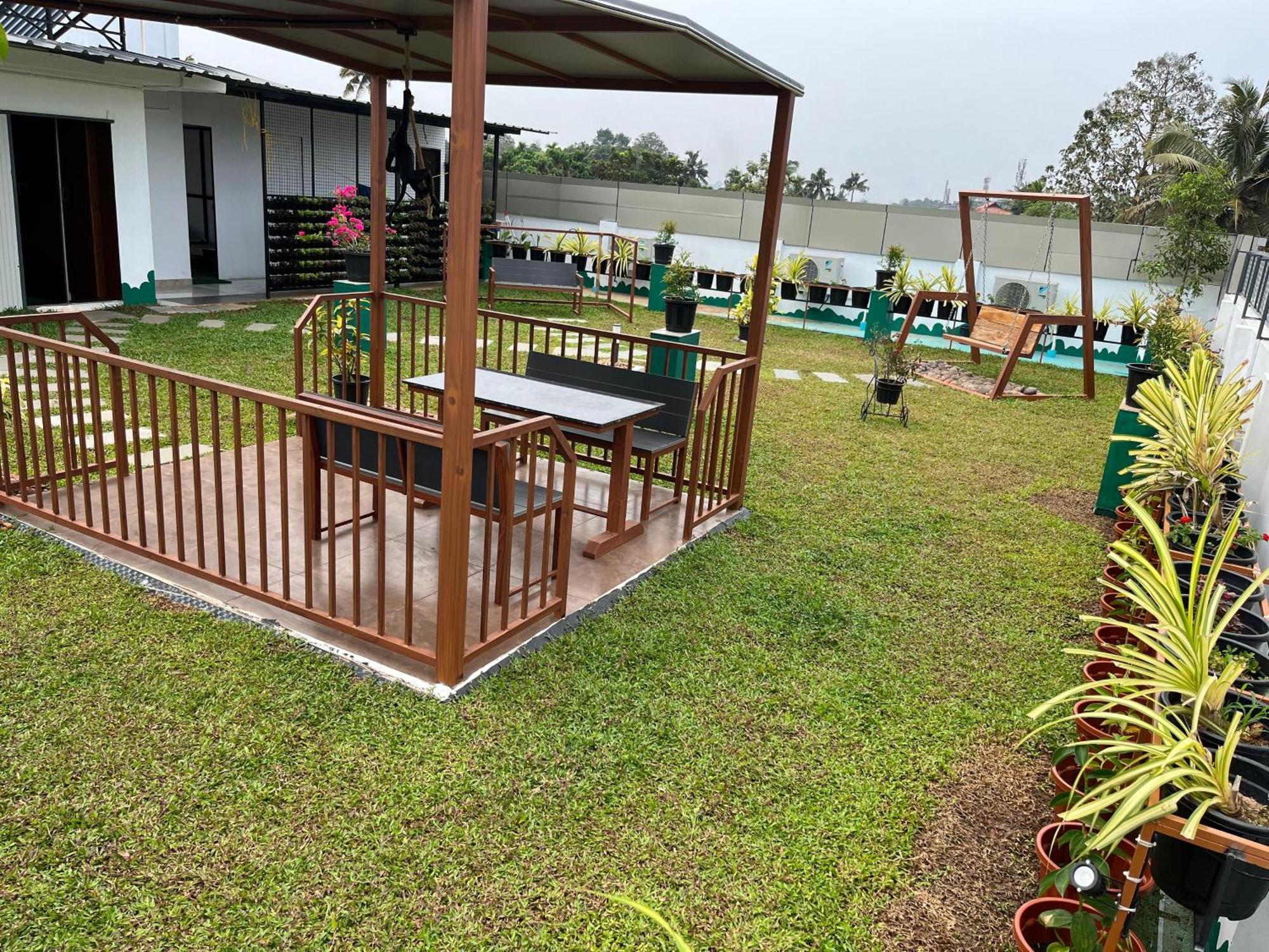 Universal Residency Perumpavur Exterior photo